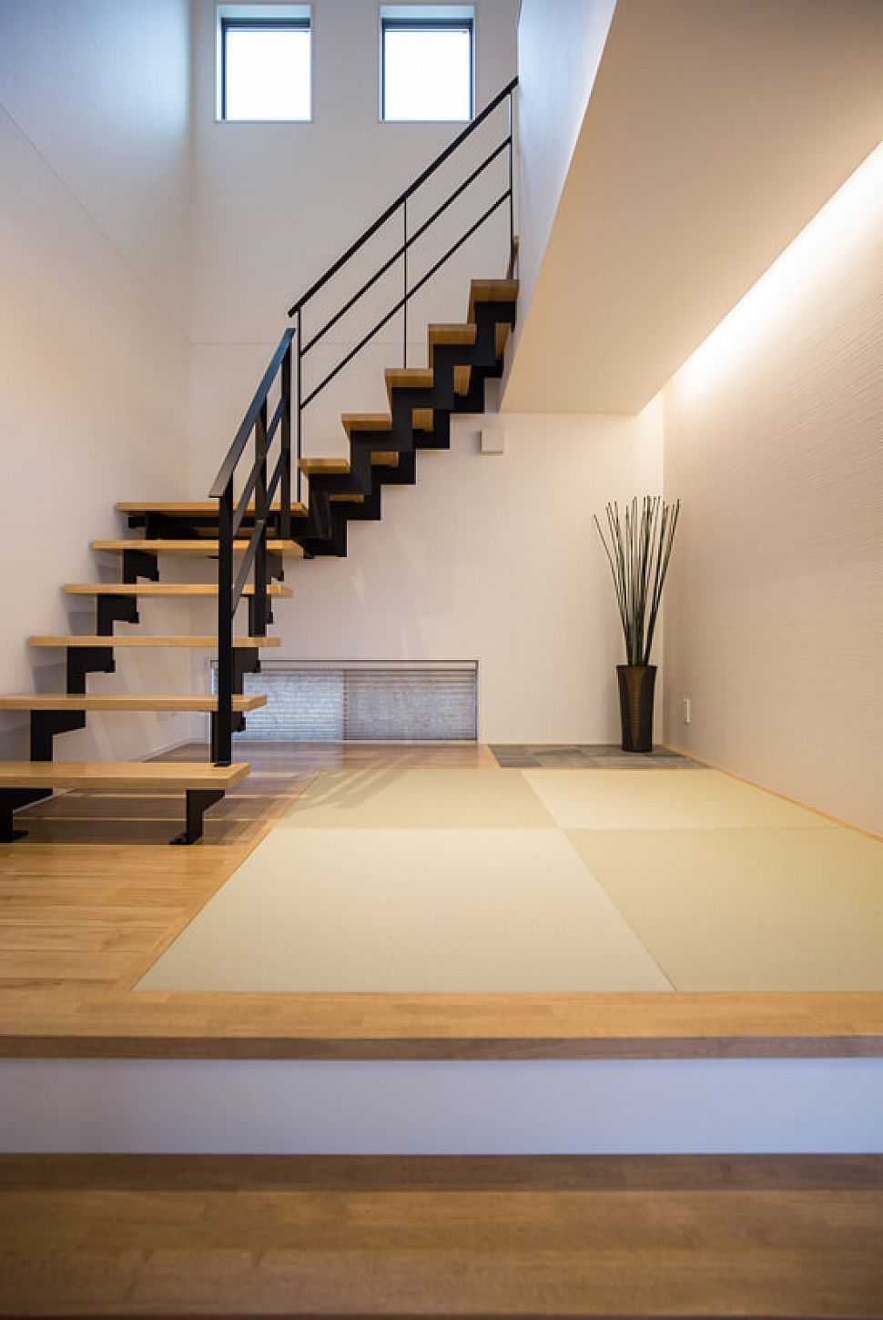 畳とステール階段